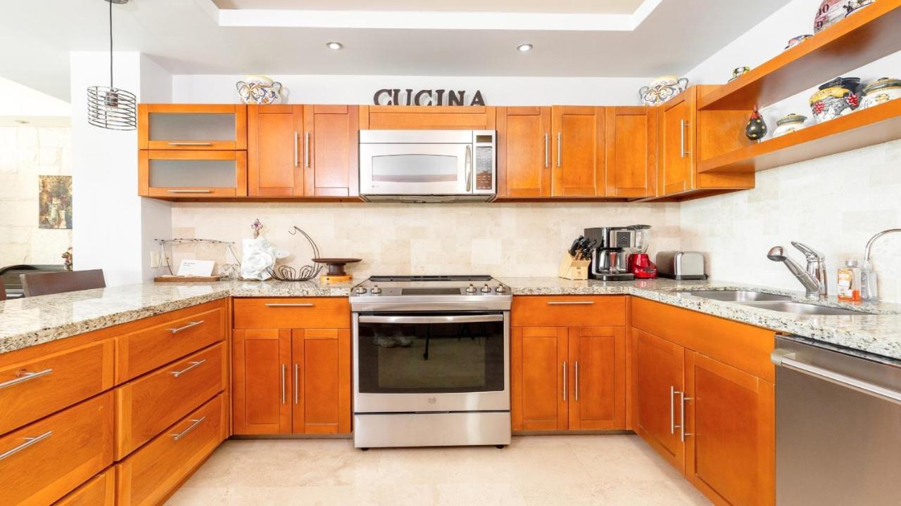Encanto Living 1104 By Kivoya Rocky Point Exterior photo